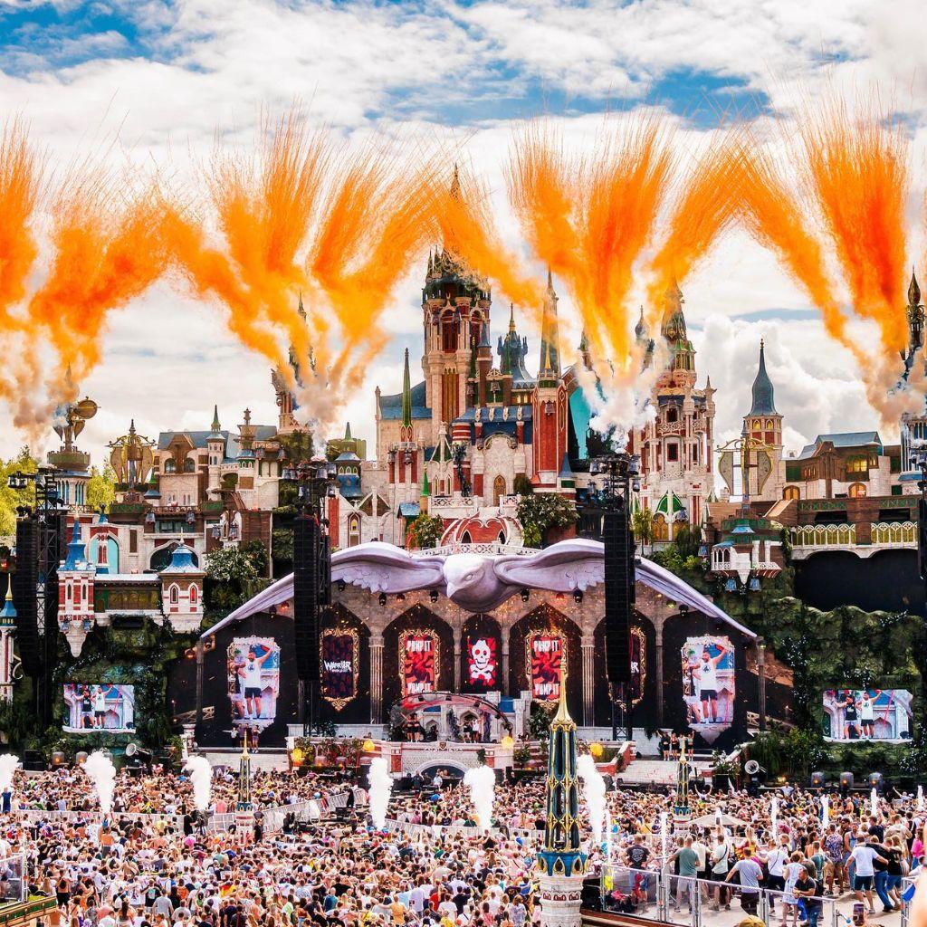 TOMORROWLAND